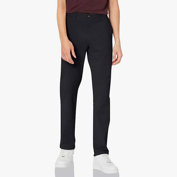 Men's Amazon Essentials Slim-Fit Flat-Front Chino Pants - Picture 2 of 9